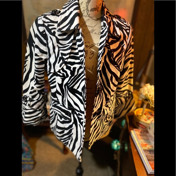 Rafaella tiger print jacket in new condition - Picture 2 of 14